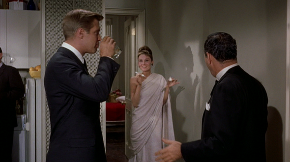 Audrey-Hepburns-style-in-Breakfast-at-Tiffanys-11-e1377583325983