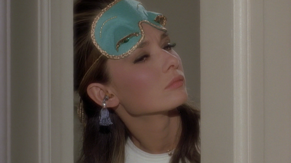 Audrey-Hepburns-style-in-Breakfast-at-Tiffanys-3-e1377583035173