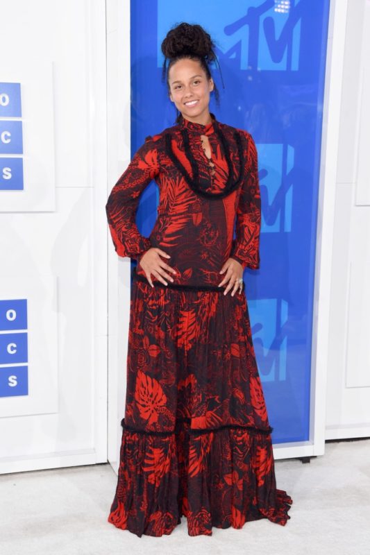 Alicia-Keys-Red-Dress-2016-MTV-VMAs