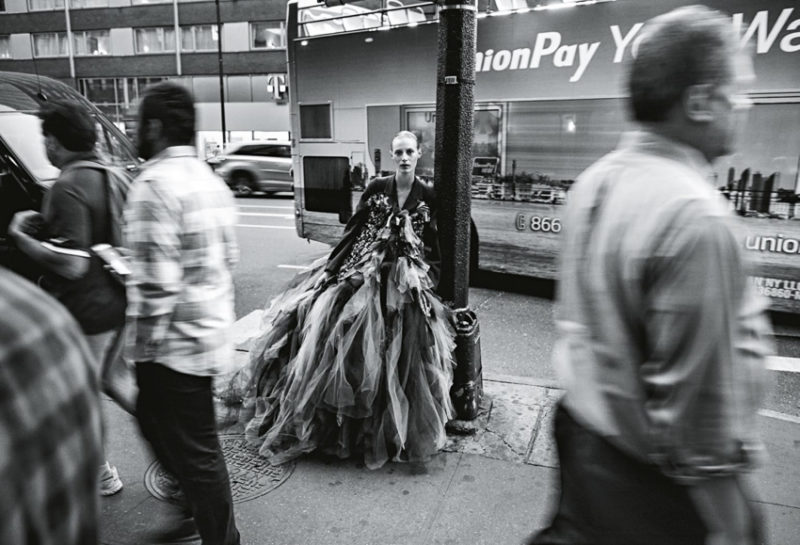 vogue-australia-december-2016-julia-nobis-by-daniel-jackson-12