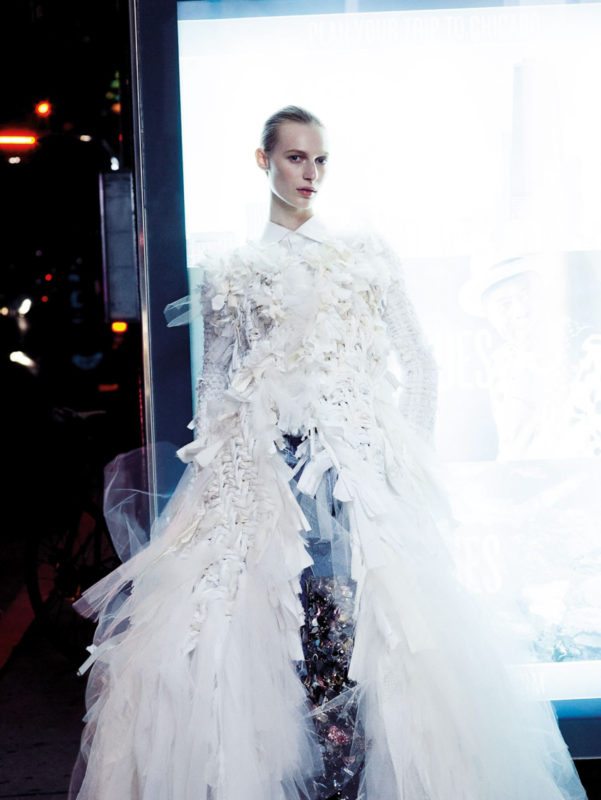 vogue-australia-december-2016-julia-nobis-by-daniel-jackson-4