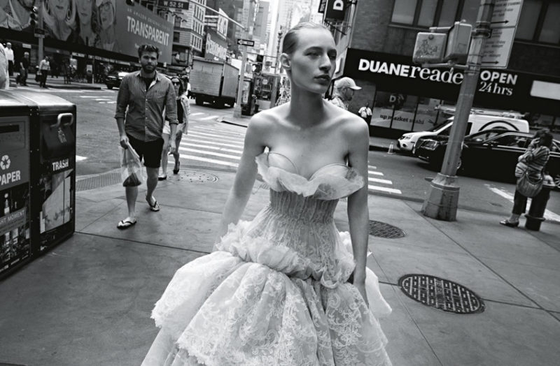 vogue-australia-december-2016-julia-nobis-by-daniel-jackson-9