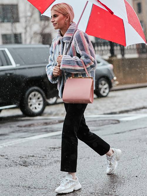 new-york-fashion-week-february-2018-street-style-249261-1518429927763-image.500x0c