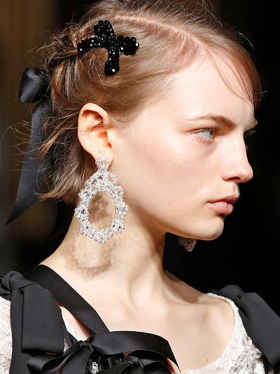 autumn-winter-2018-fashion-trends-262678-1532351991376-promo.400x0c